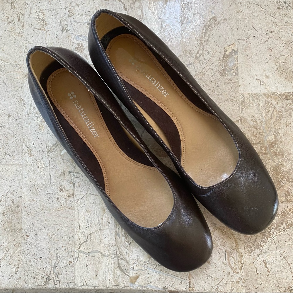 Brown Leather Slip On Low Heel Destin Naturalizer Size 6